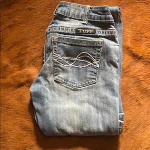 Cowgirl Tuff Jeans 26x37